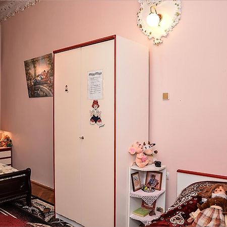 Vip-Apartments Angel Palas Tjernivtsi Eksteriør billede